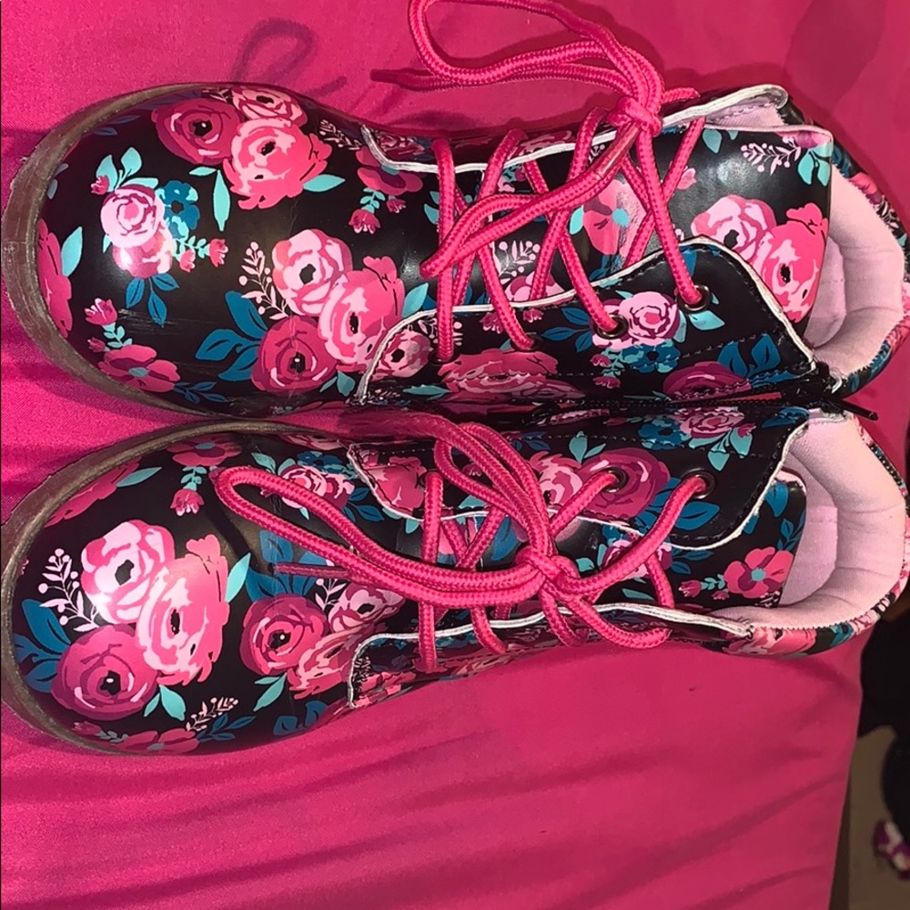 The cutest floral combat boots